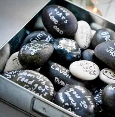 4、海星形状的婚礼邀请函